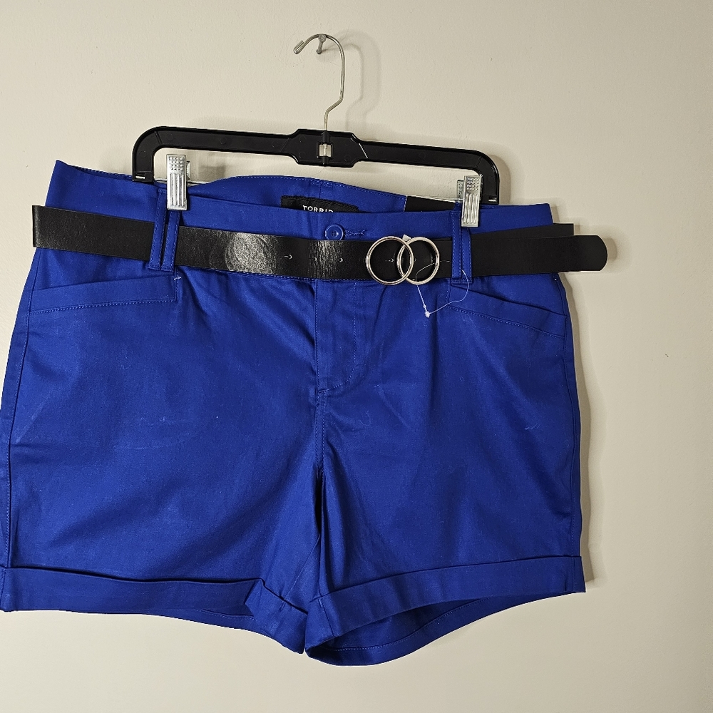 Women Royal Blue Torrid belted 4 pockets walking shorts